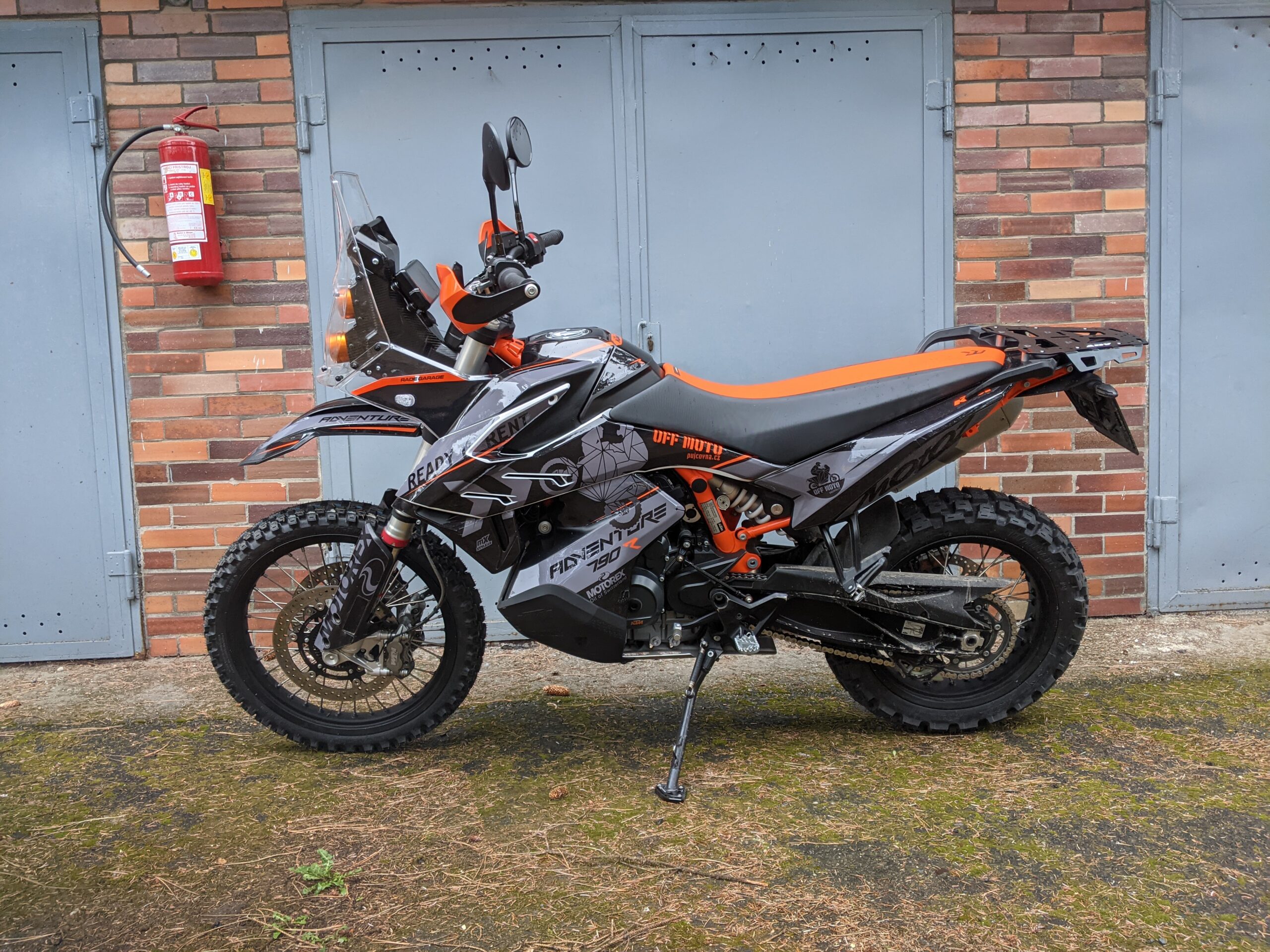 Offmoto Tours - Blog o cestování na motorkách a offem pro TET, TCT, TMT a jinde